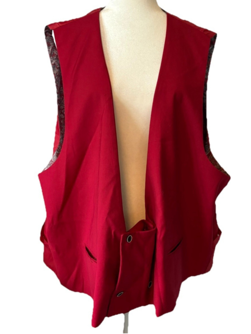 Dominique Wilkins Signature Collection Men’s Red Suit Vest Paisley Lining Modern